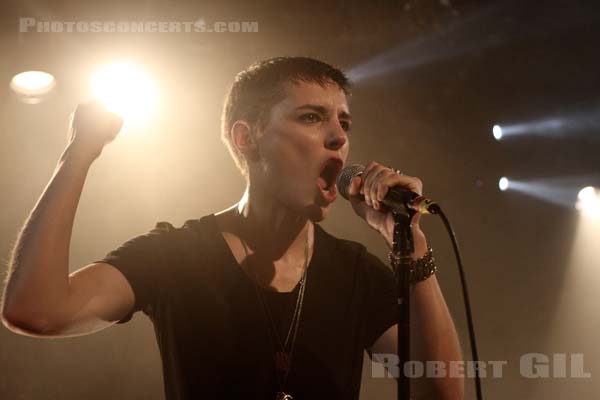 SAVAGES - 2013-06-06 - PARIS - La Maroquinerie - Camille Berthomier